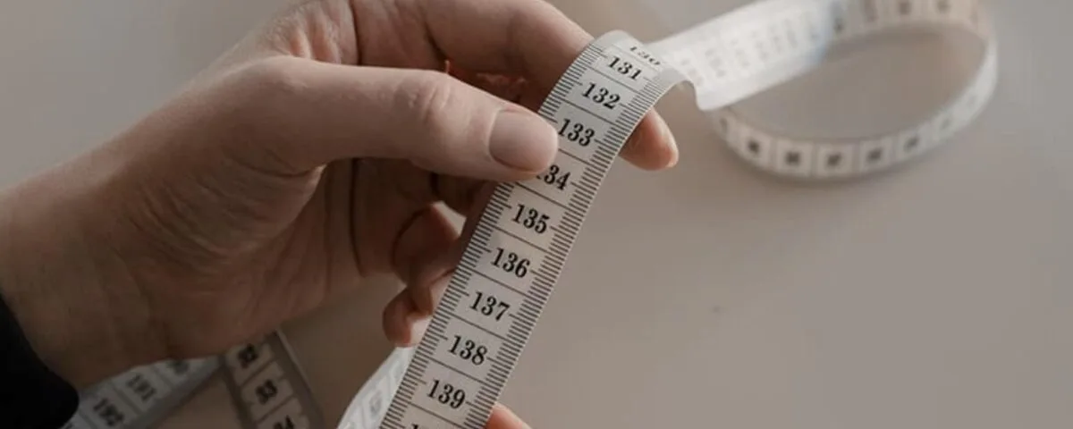 uvodni-fotka-na-ktere-je-meter-dlouzka-penisu-cesko-vs-evropa